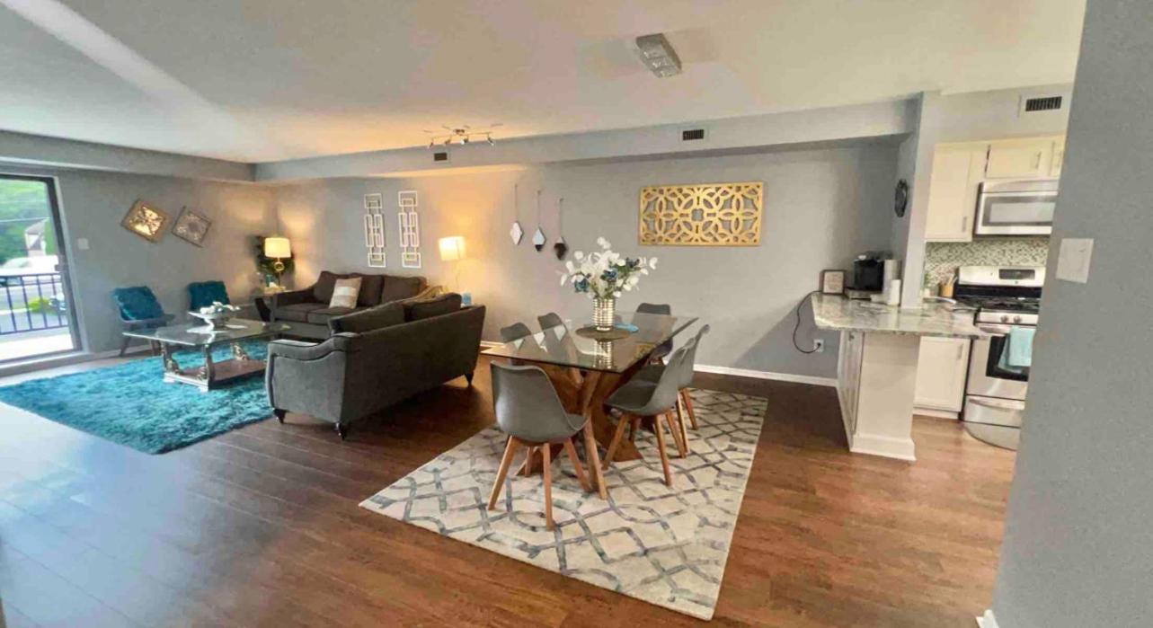 Apartment Turquoise Gem