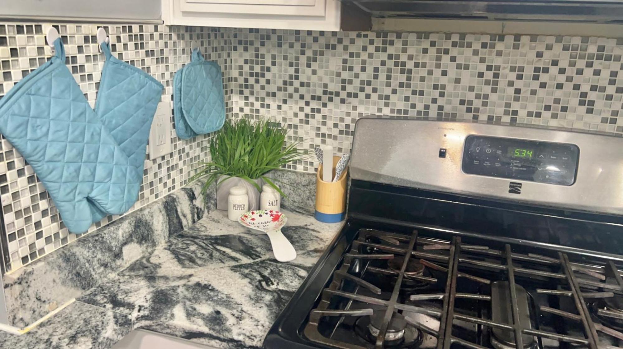 Turquoise Gem Apartment Philadelphia