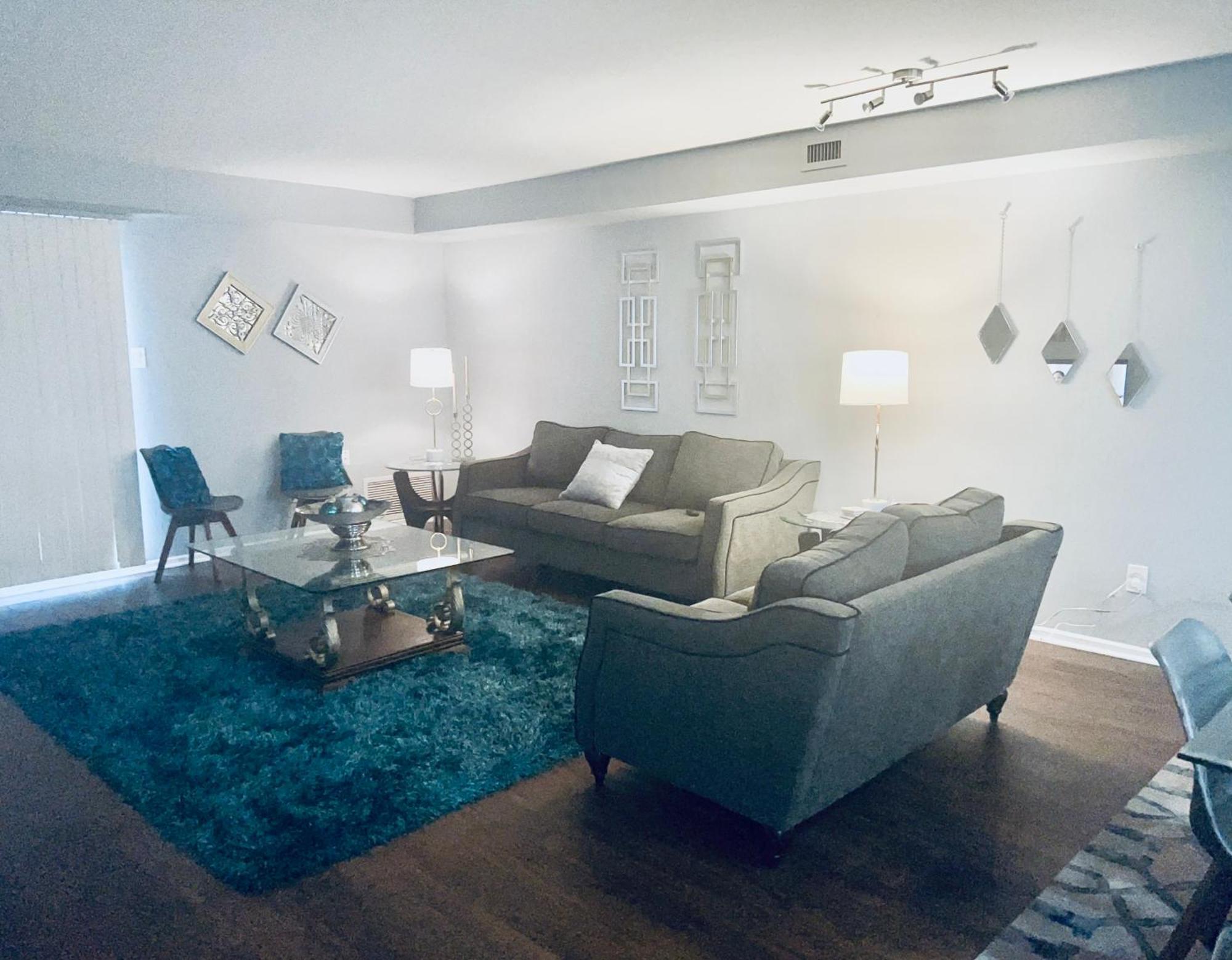 Apartment Turquoise Gem